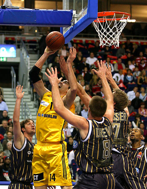 仅让他们在 仅让他们在